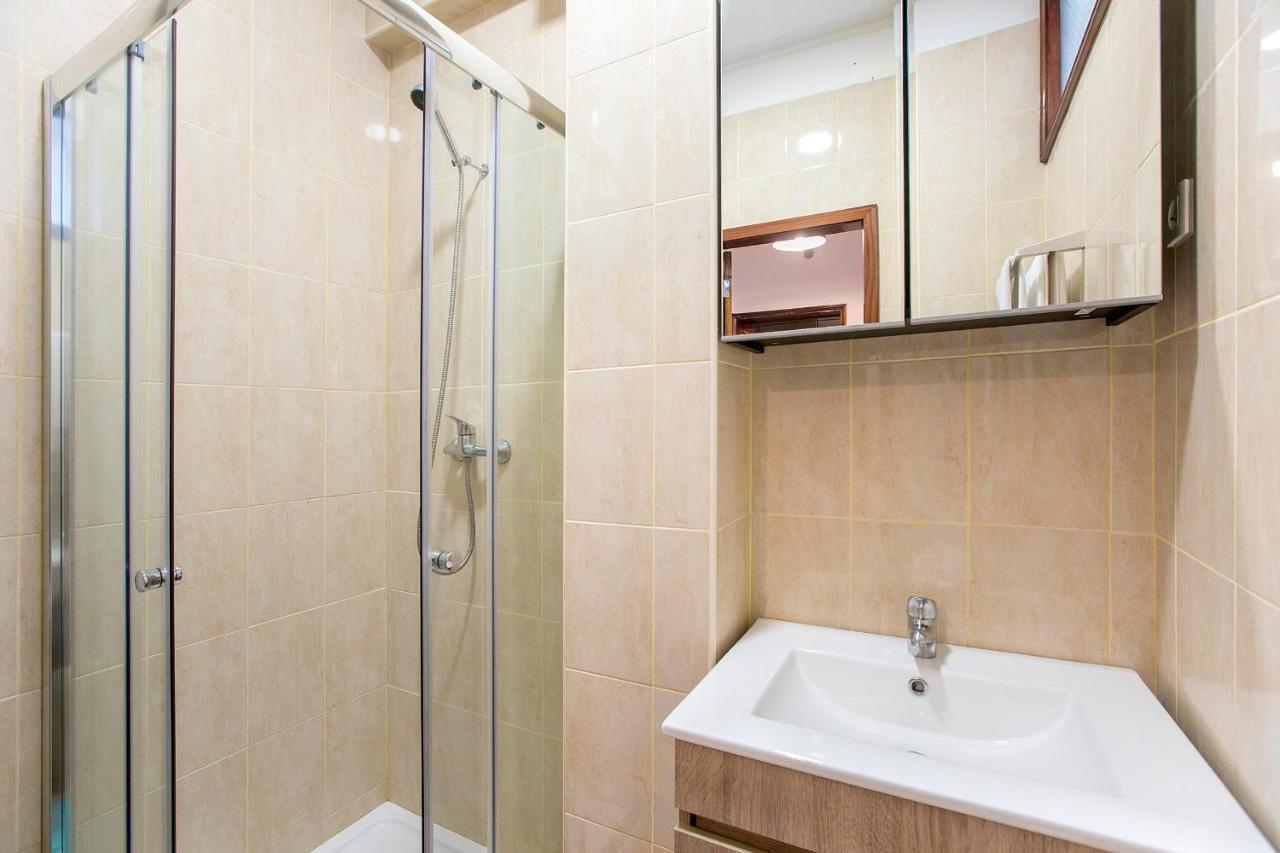 Oporto Trindade Downtown Apartment Exterior photo